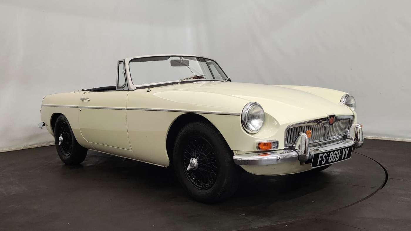 MG B