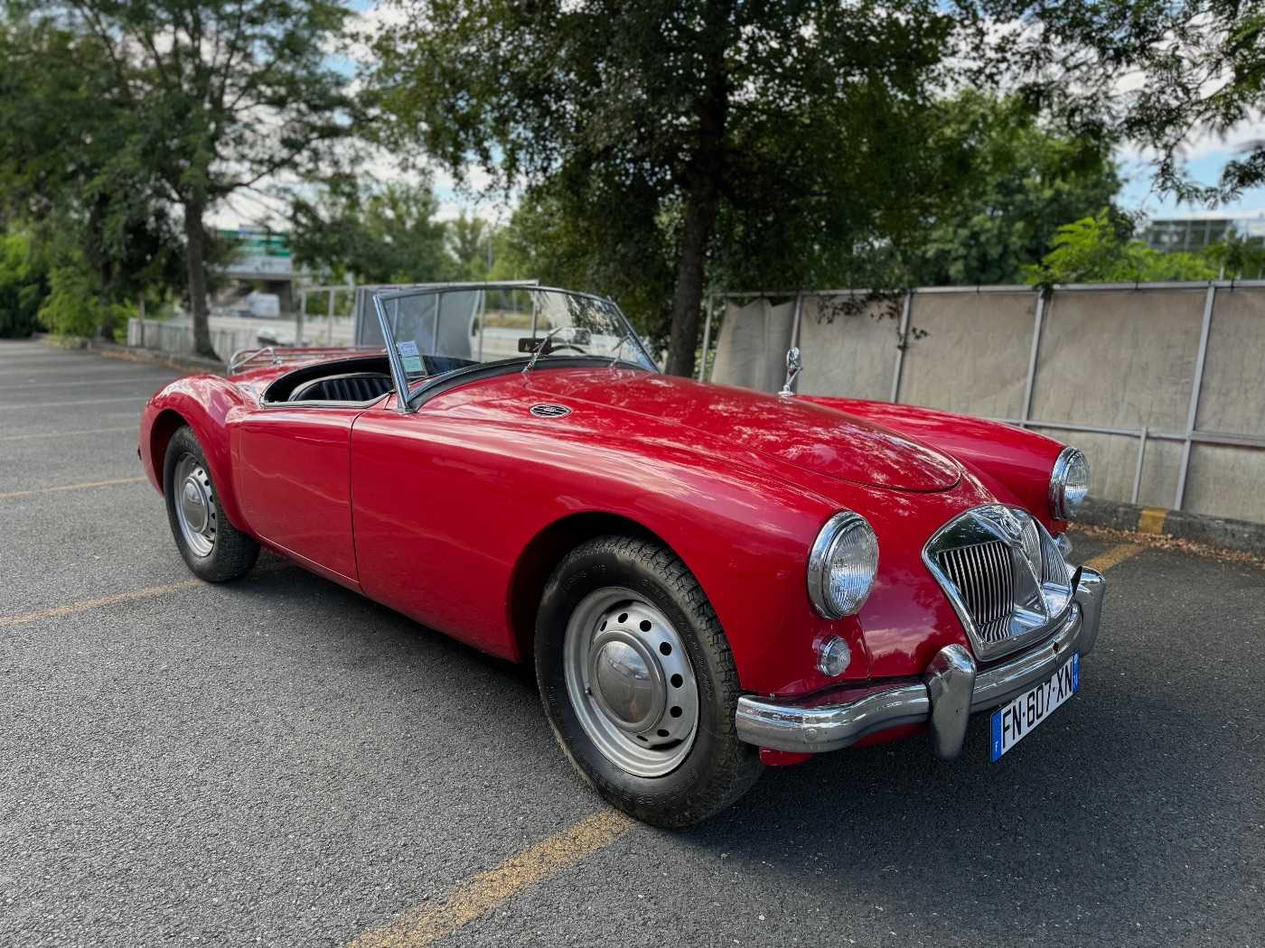 MG A