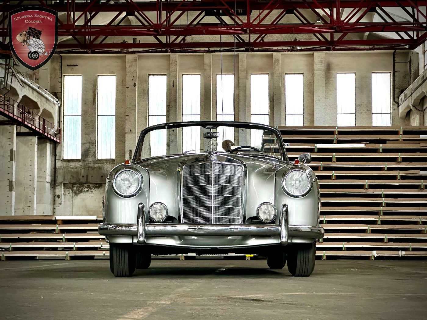 Mercedes-Benz 220