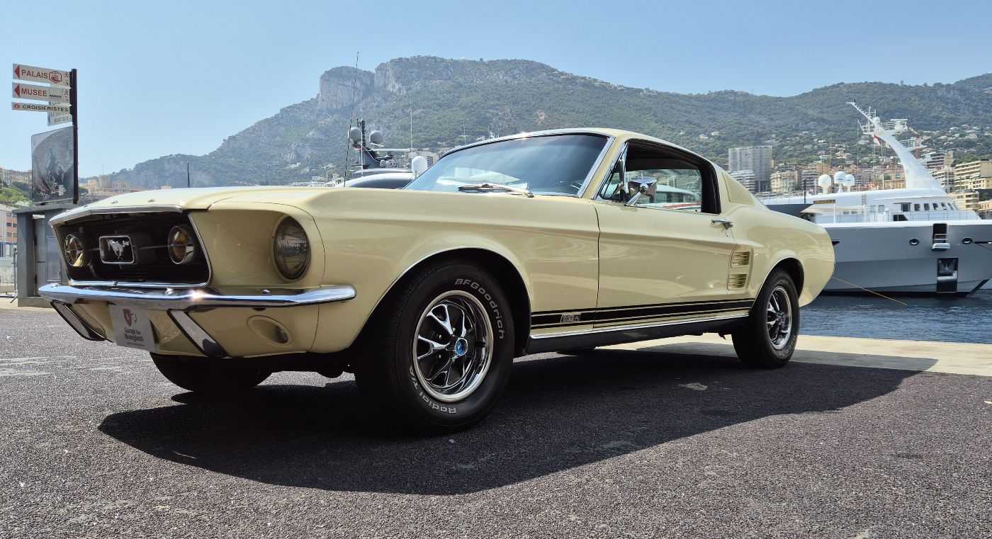 Ford Mustang