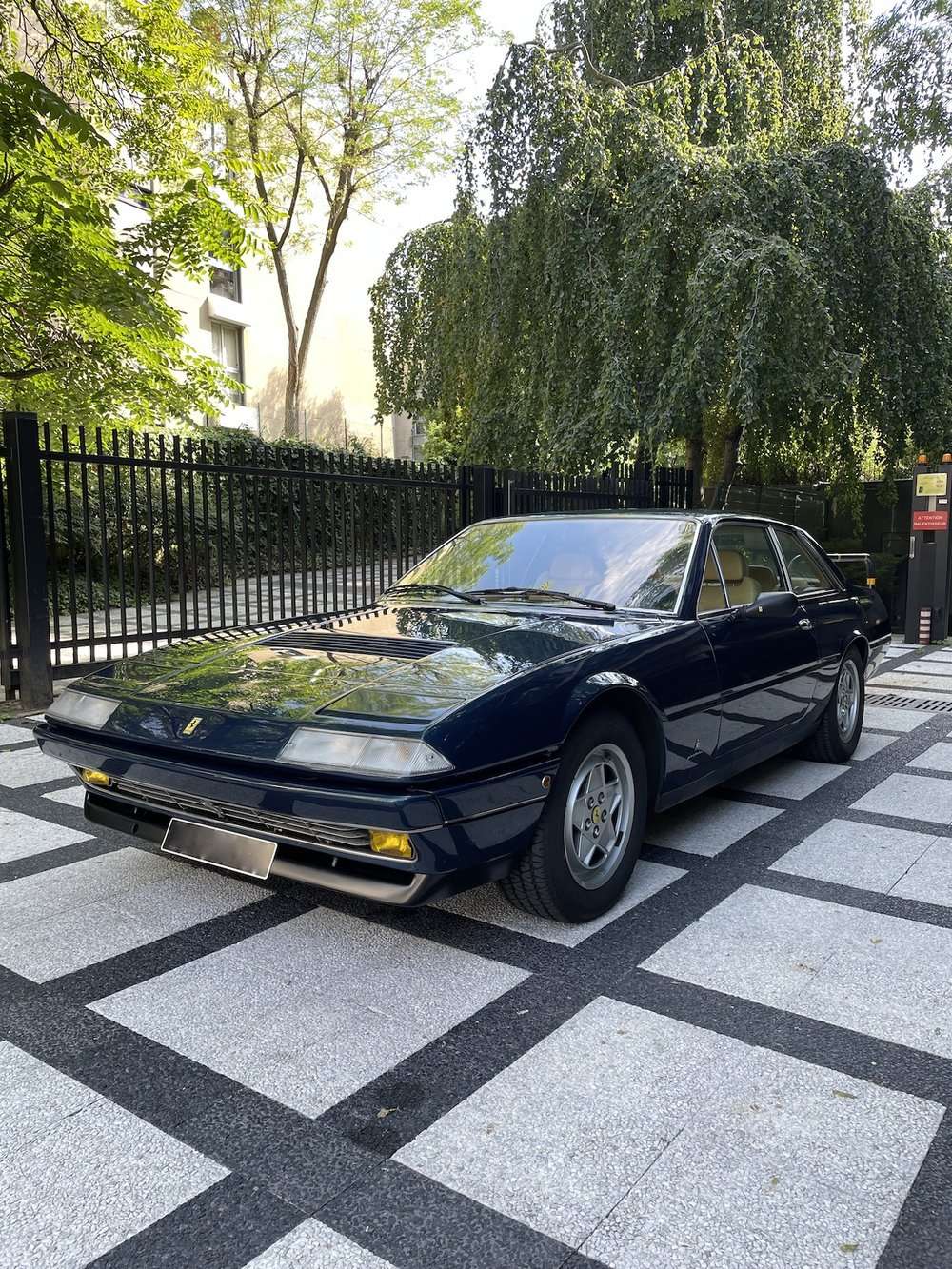 Ferrari 412