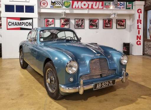 Aston Martin DB