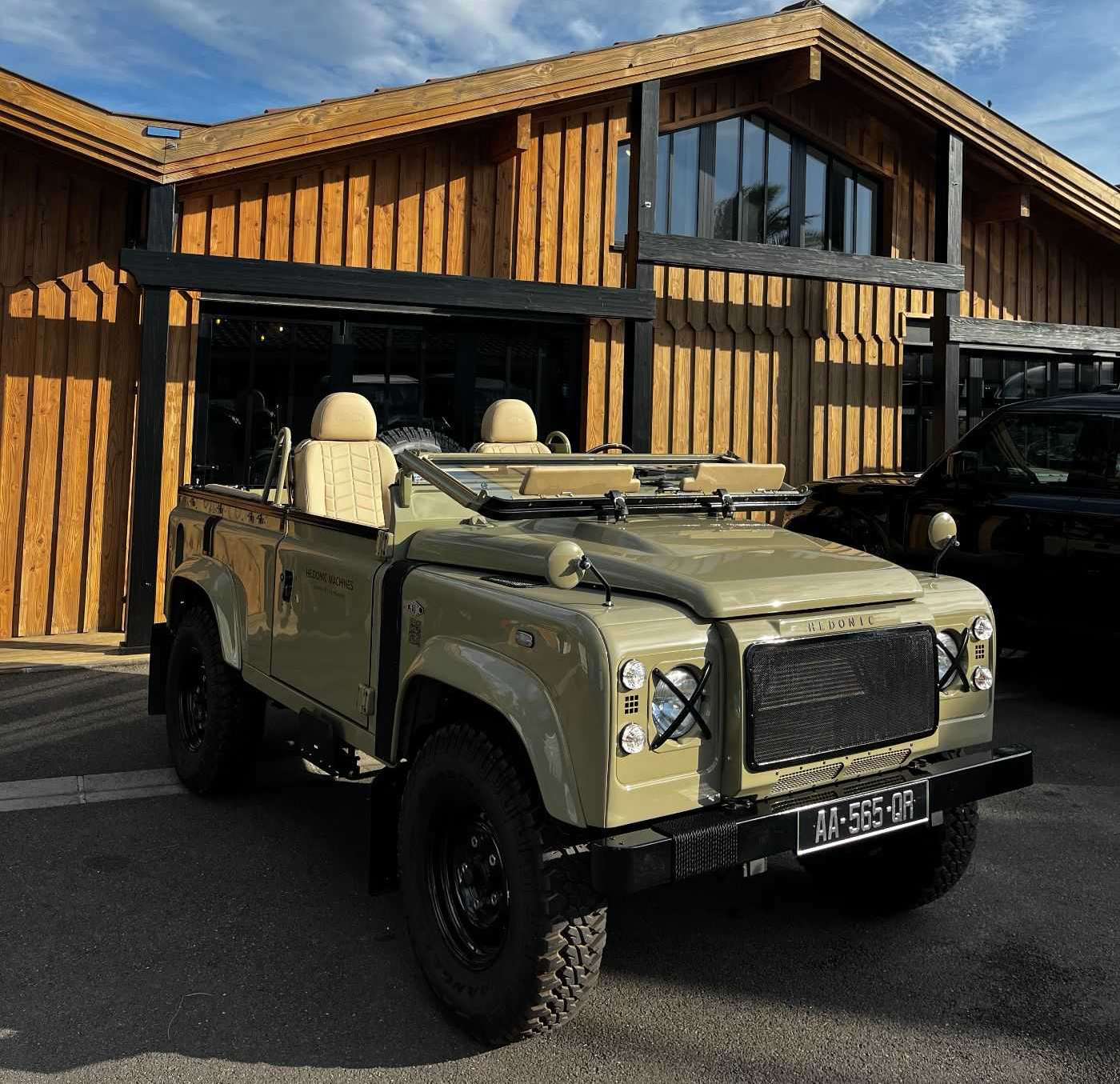 LandRover Defender