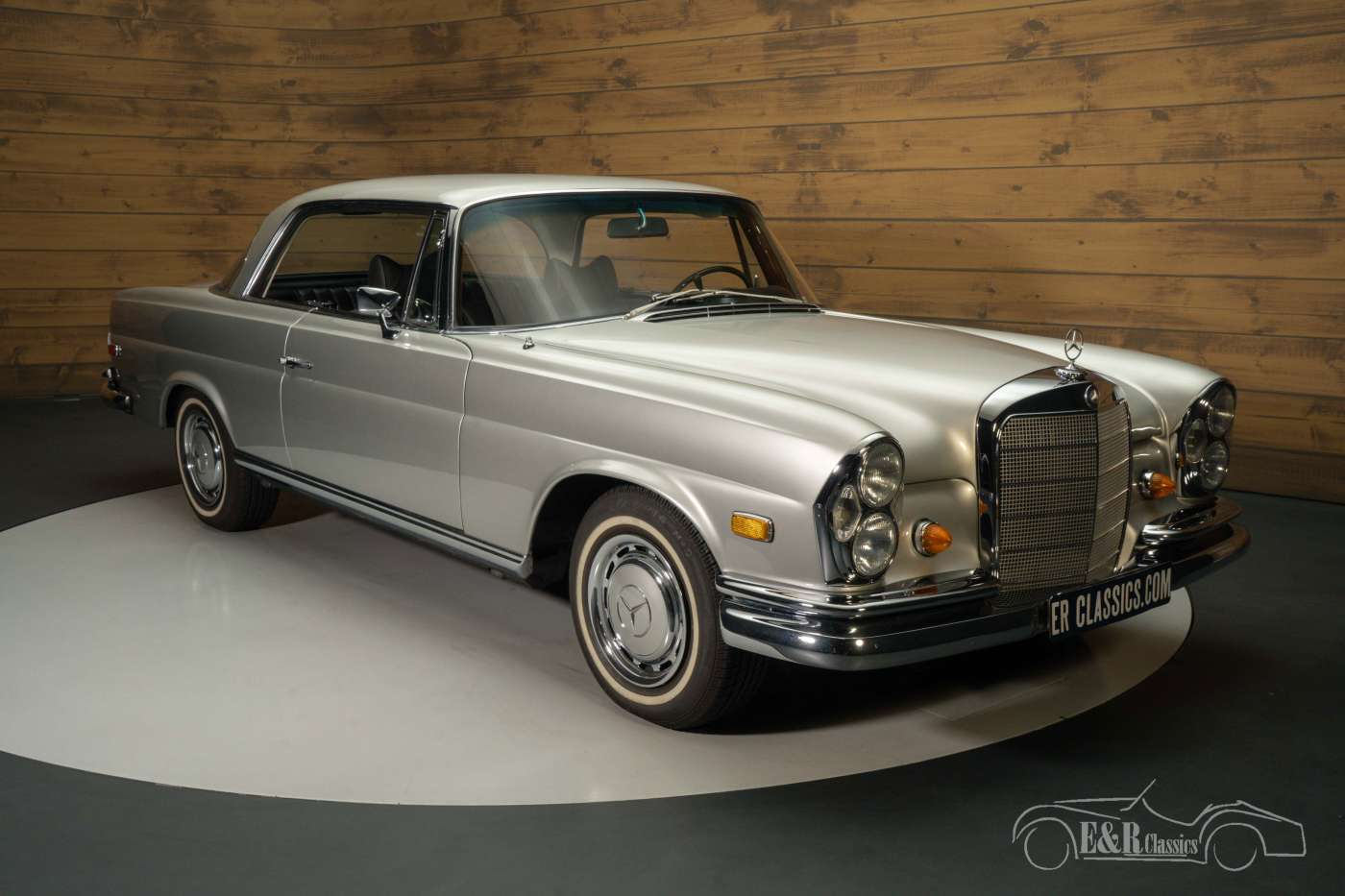 Mercedes-Benz SE