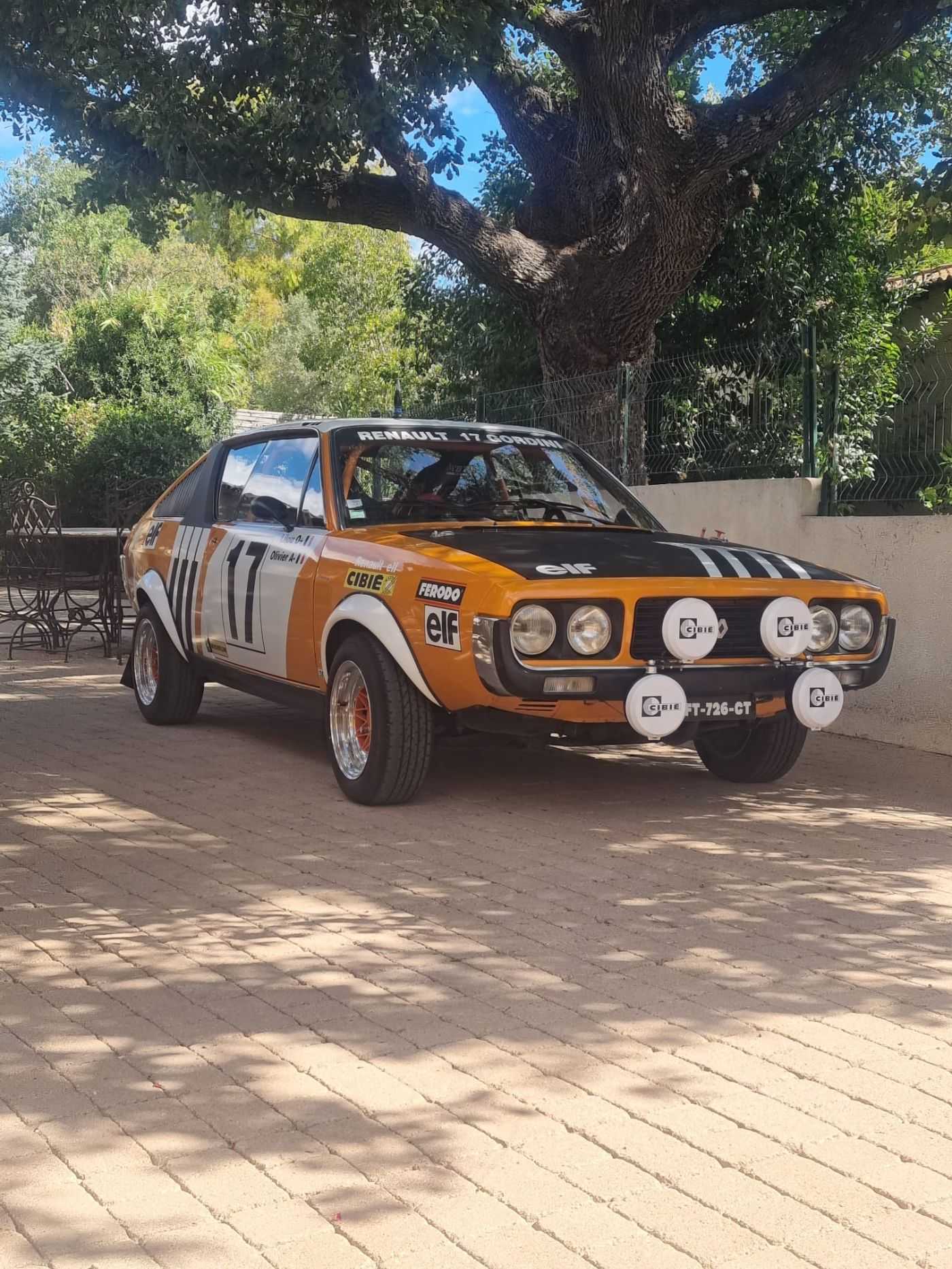 Renault 17