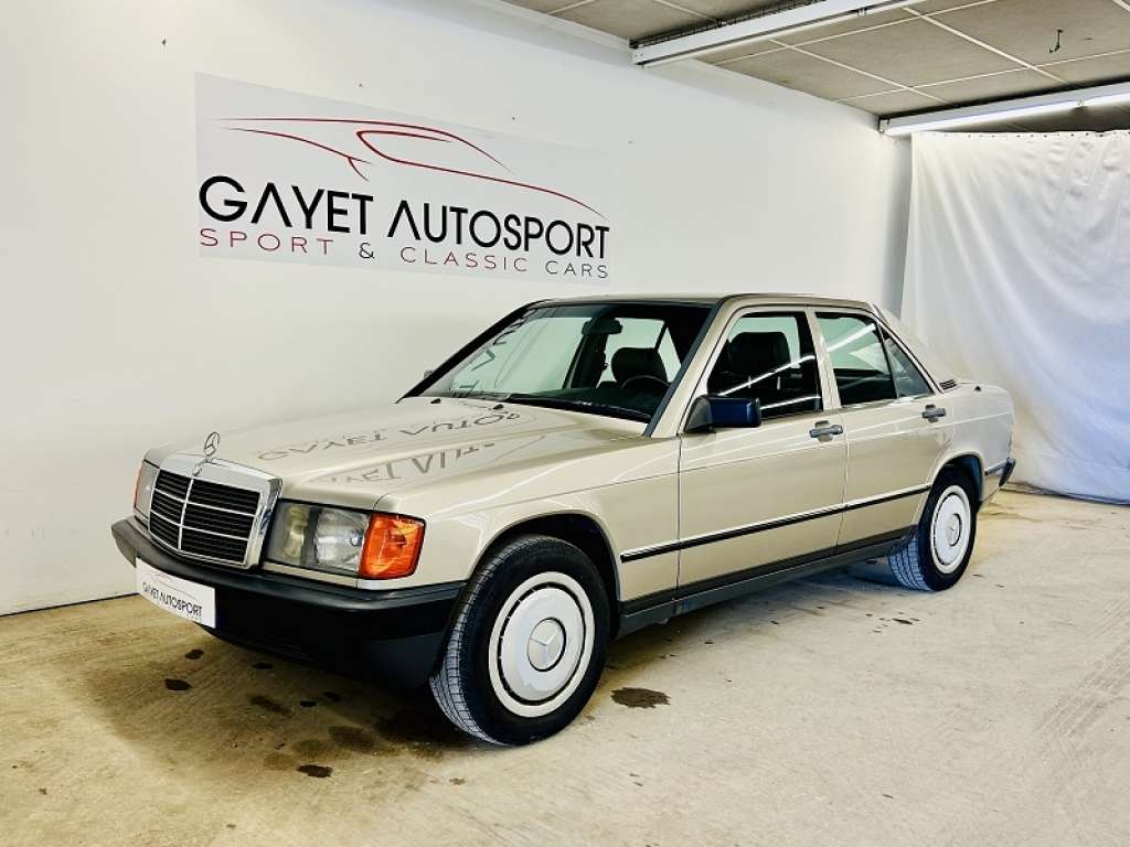 Mercedes-Benz 190 E