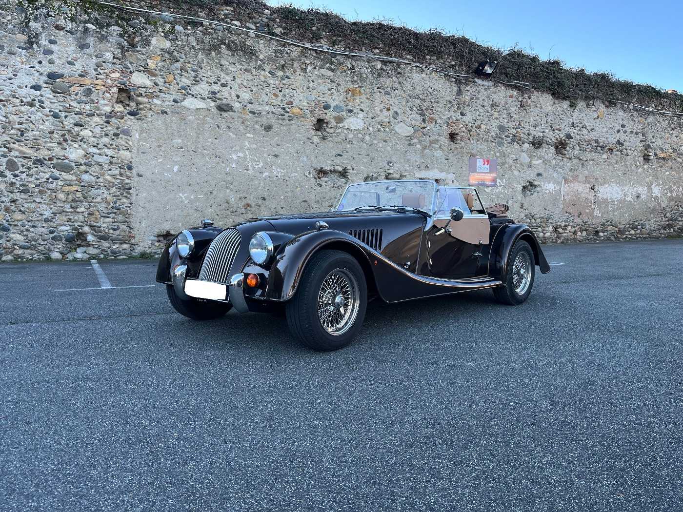 Morgan +4