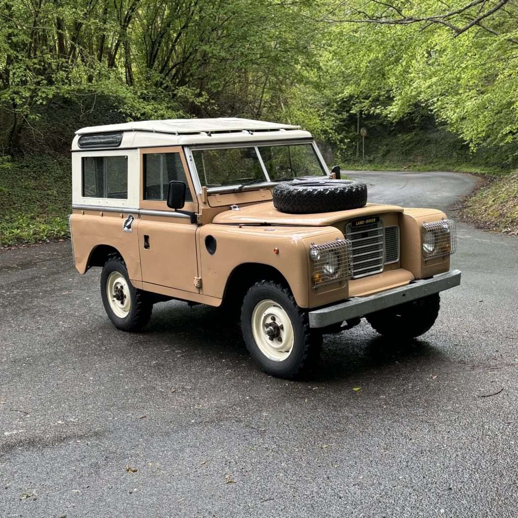 LandRover 88
