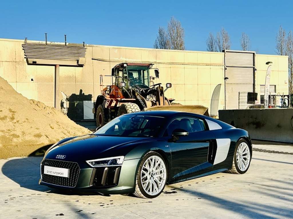 Audi R8