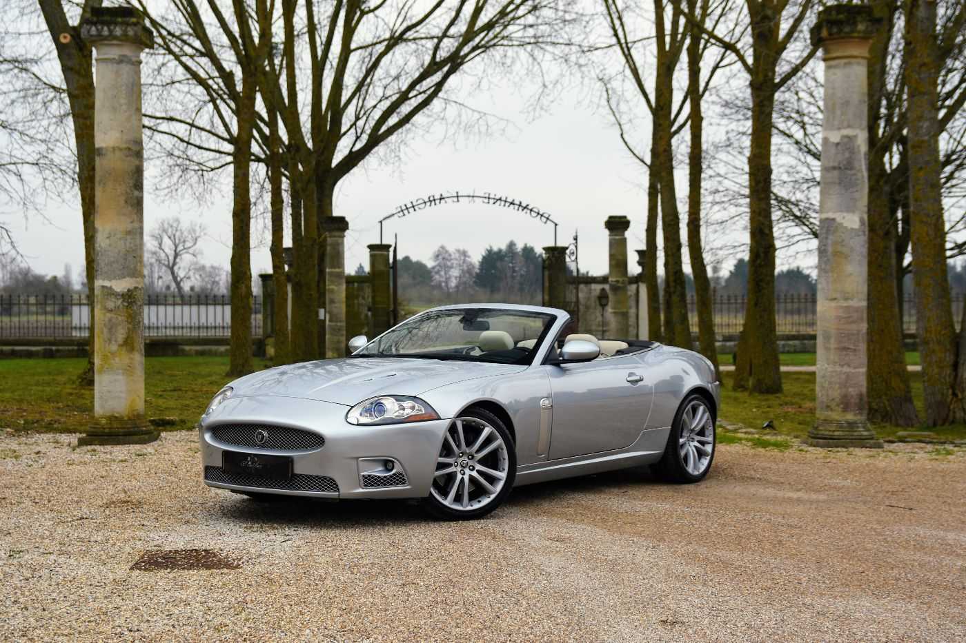 Jaguar XKR