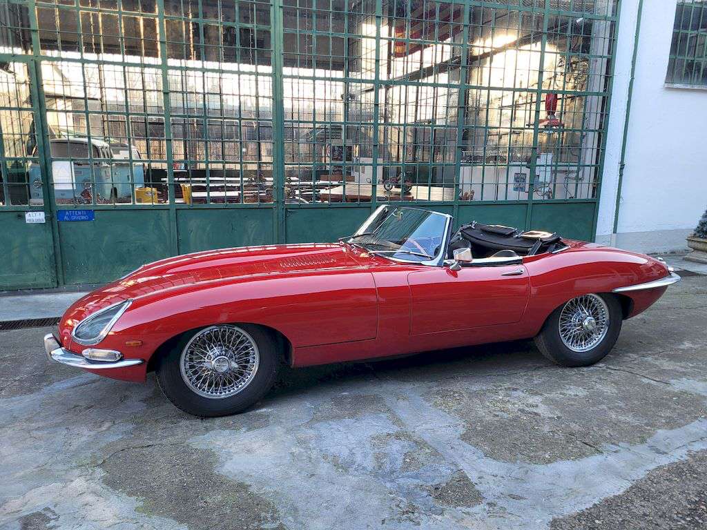 Jaguar Type E