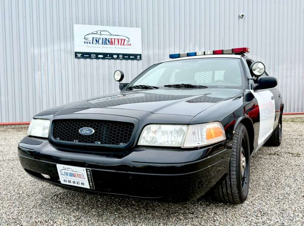 Ford Crown Victoria