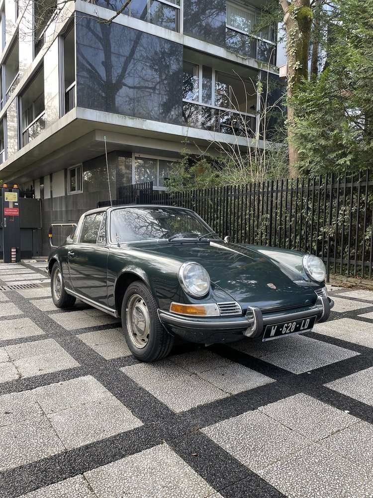 Porsche 911