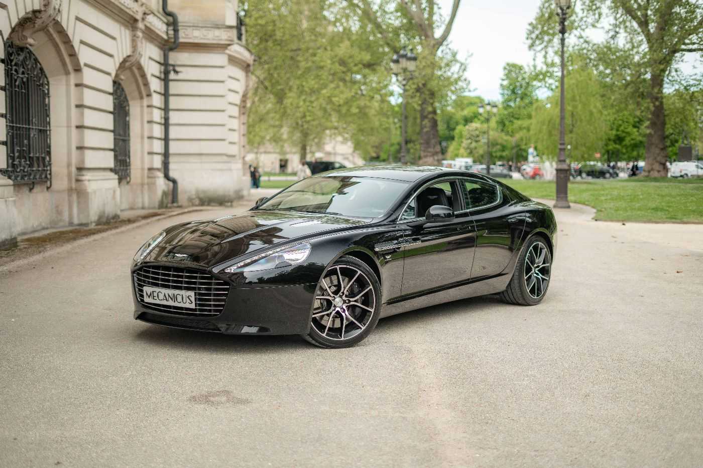 Aston Martin Rapide