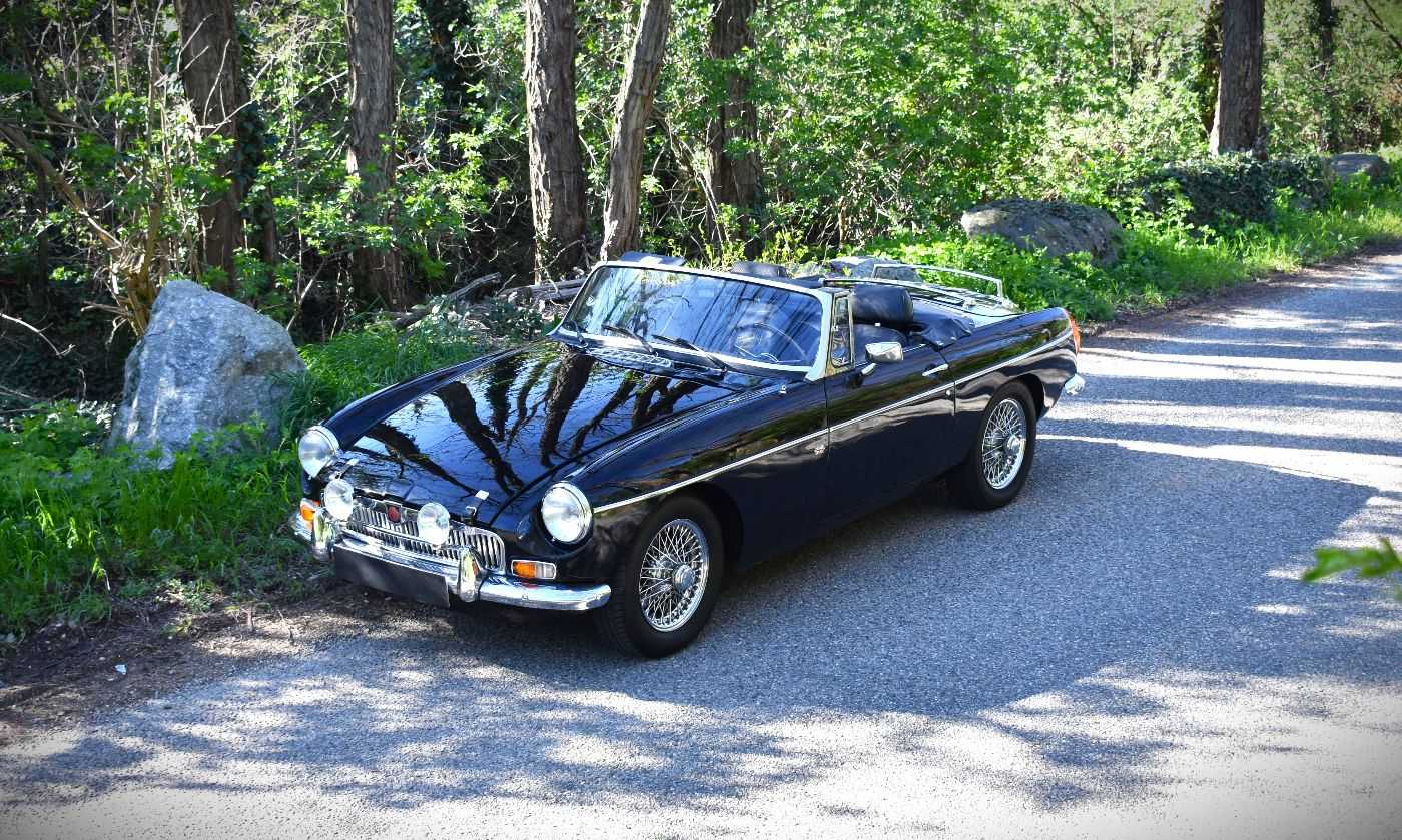 MG B