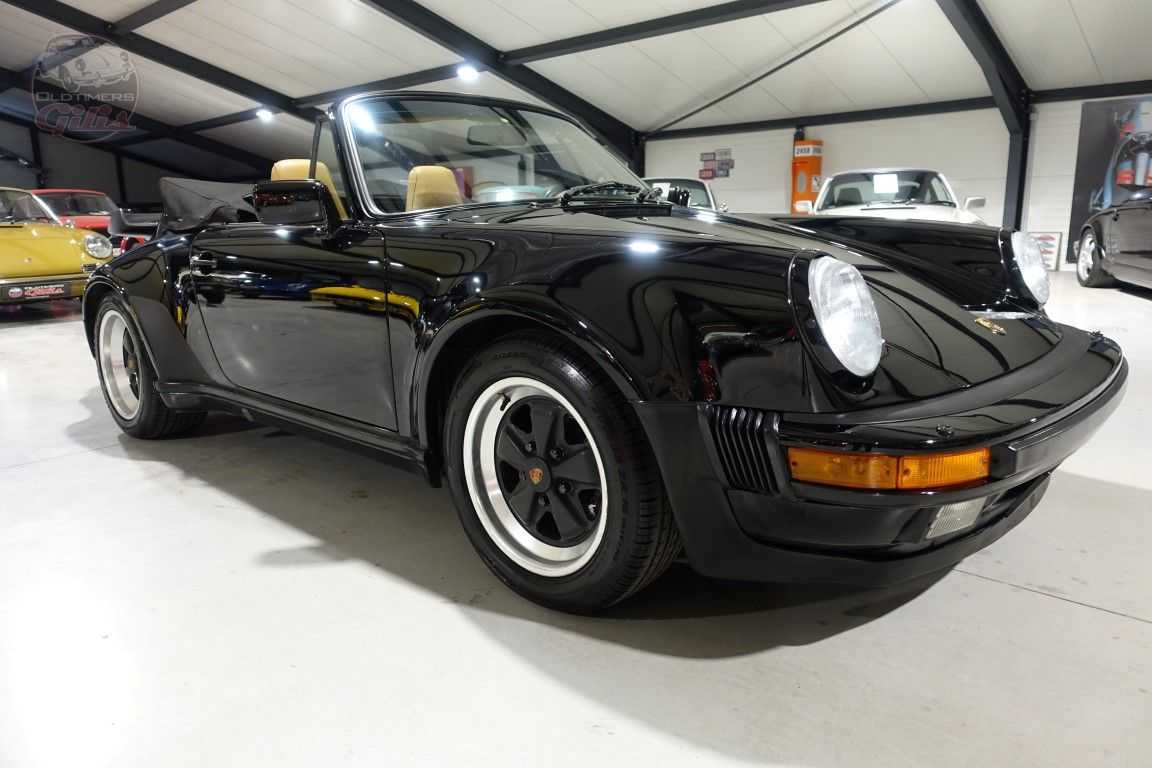 Porsche 930