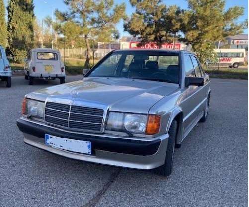 Mercedes-Benz 190 E