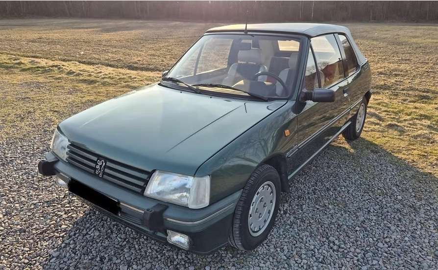 Peugeot 205
