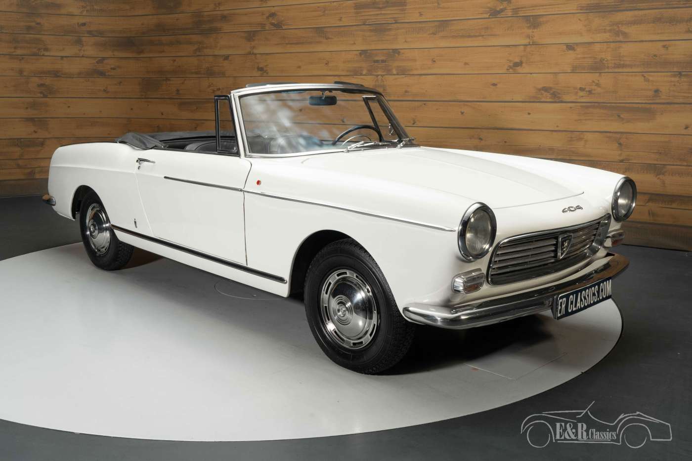 Peugeot 404