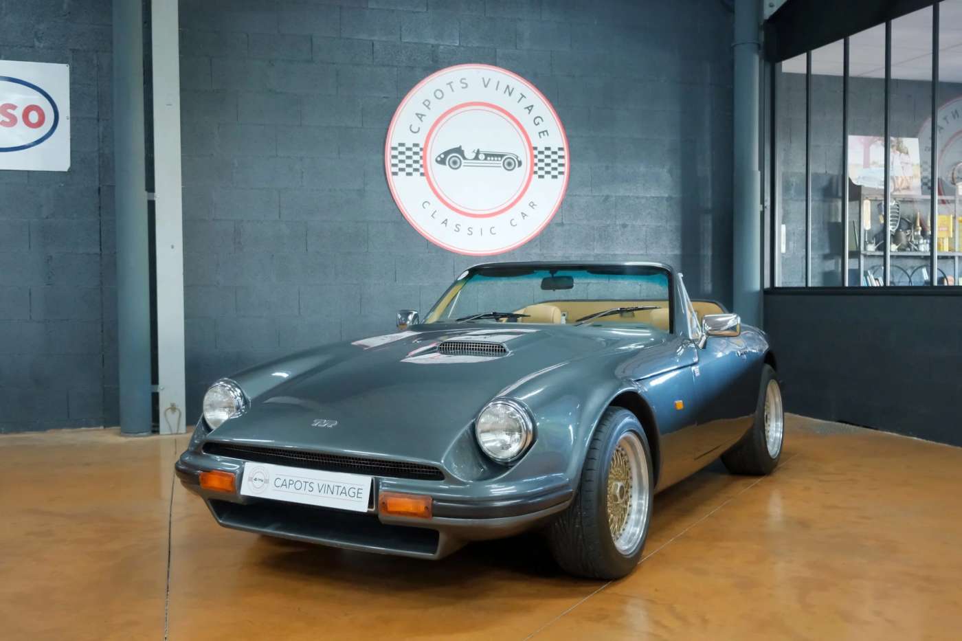 TVR S