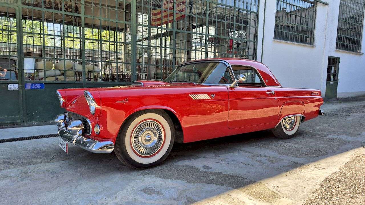 Ford Thunderbird