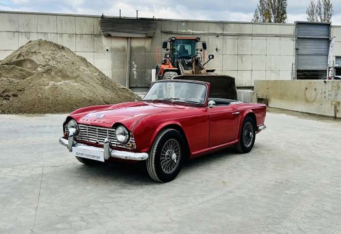 Triumph TR4