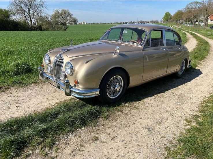 Jaguar MK 2