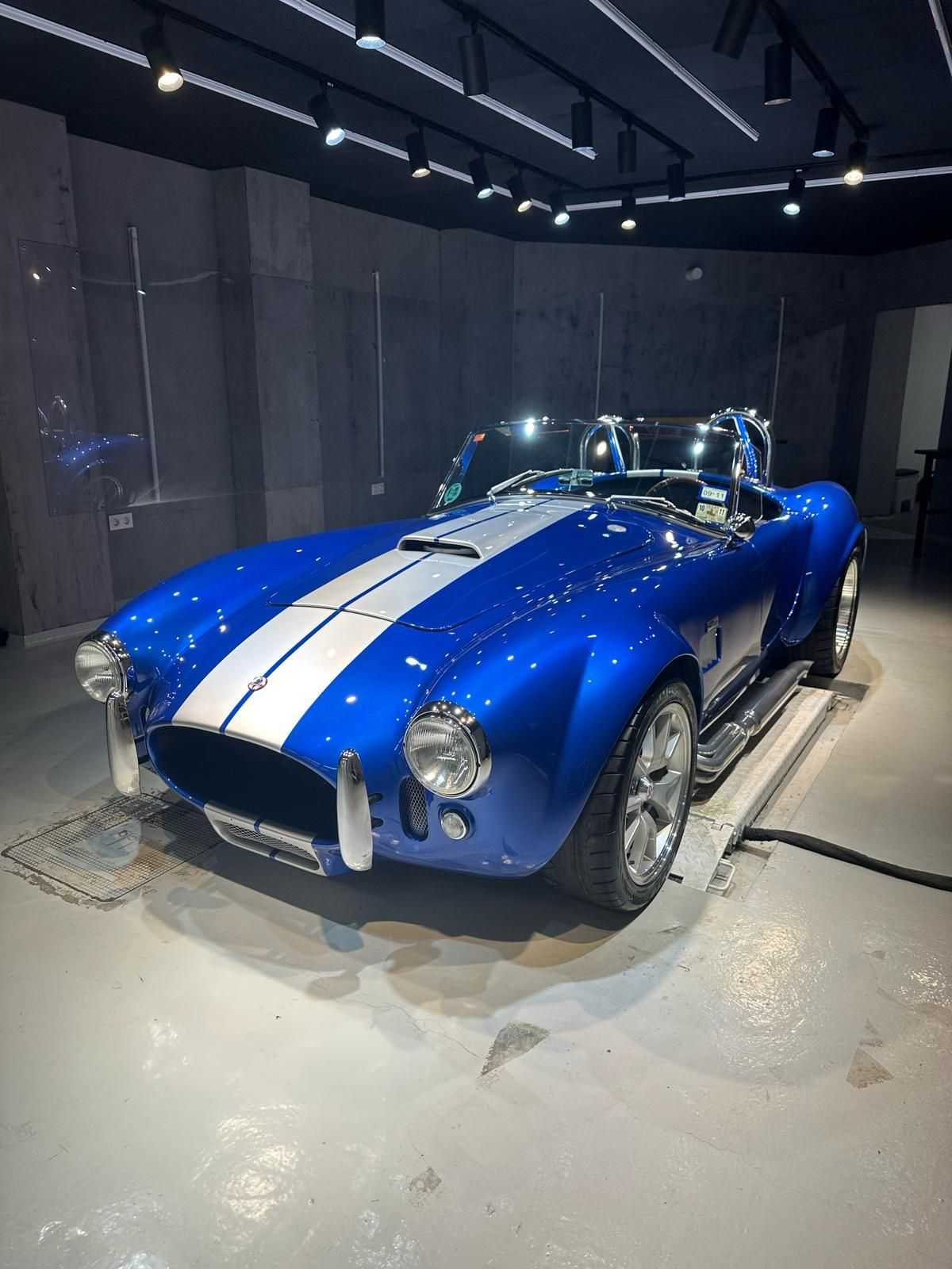 Ford Cobra
