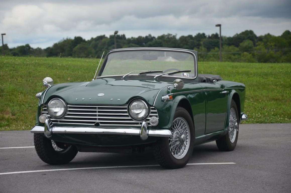 Triumph TR4