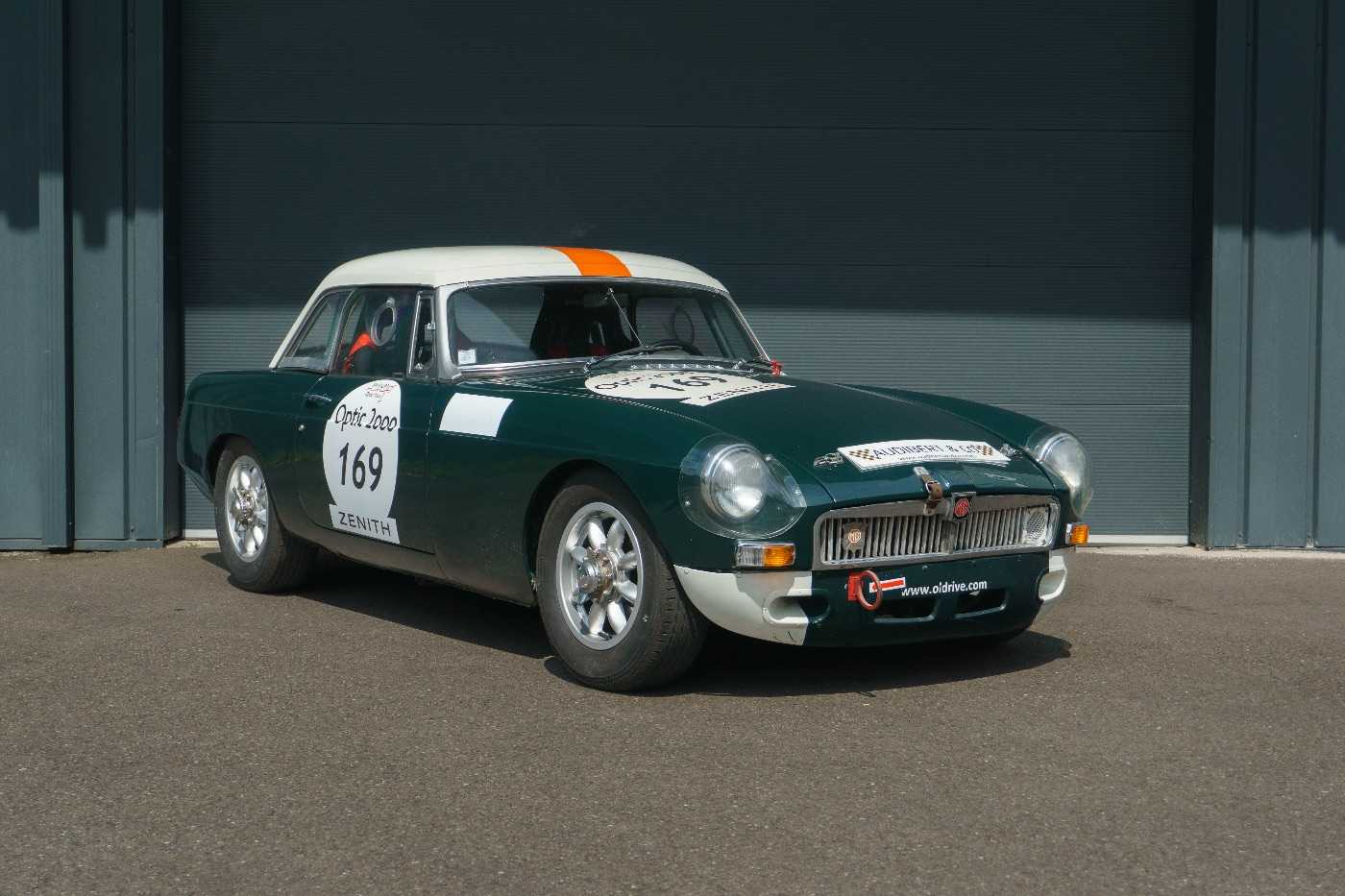 MG B