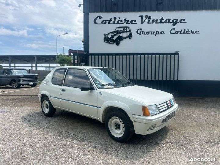 Peugeot 205