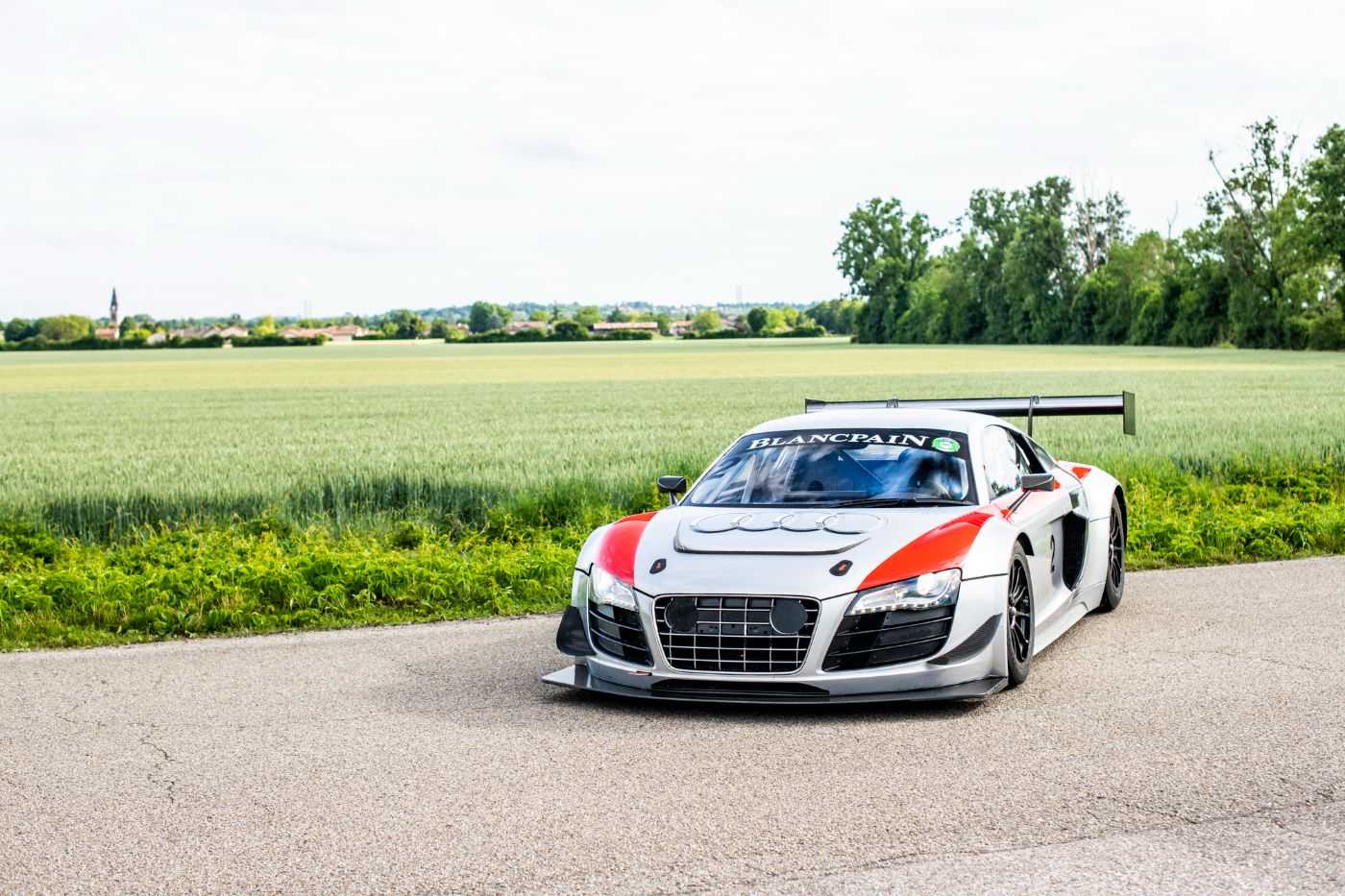 Audi R8