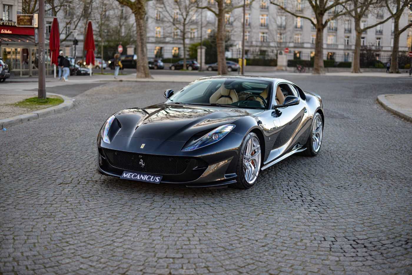 Ferrari 812