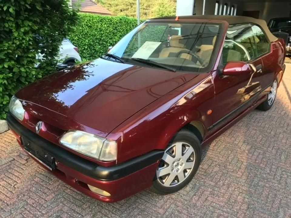 Renault 19