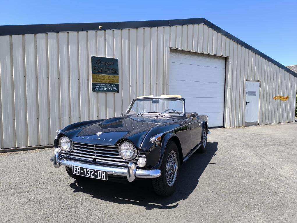Triumph TR4