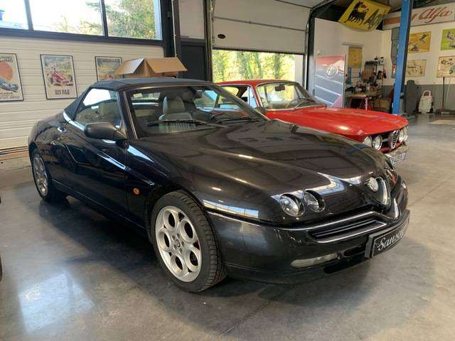 Alfa Roméo 916