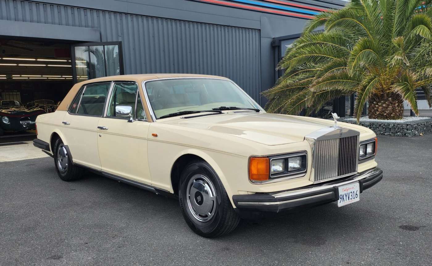 Rolls-Royce Silver Spur