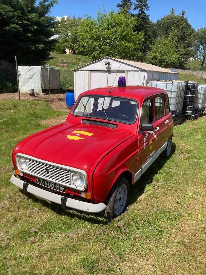 Renault 4