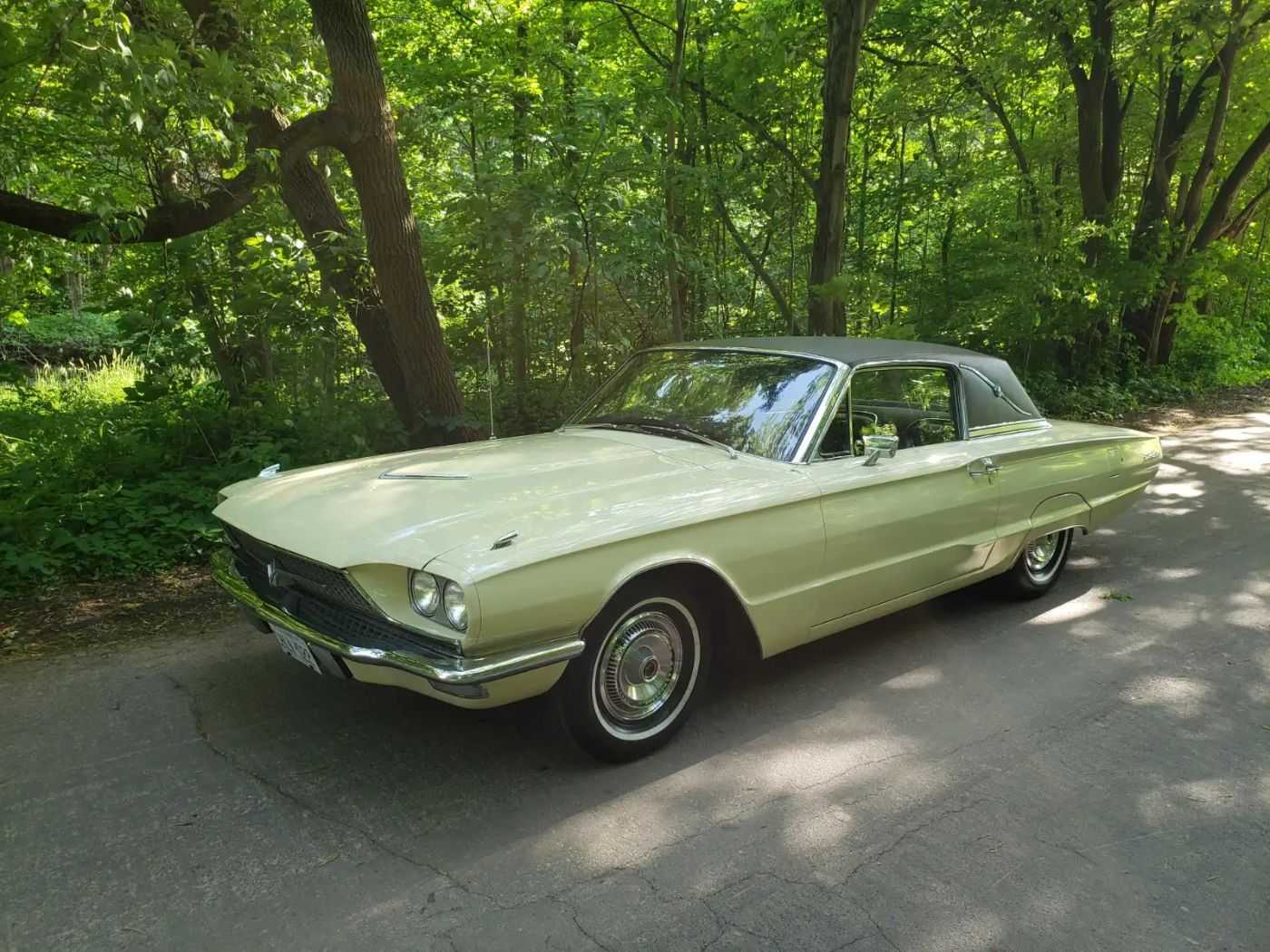 Ford Thunderbird