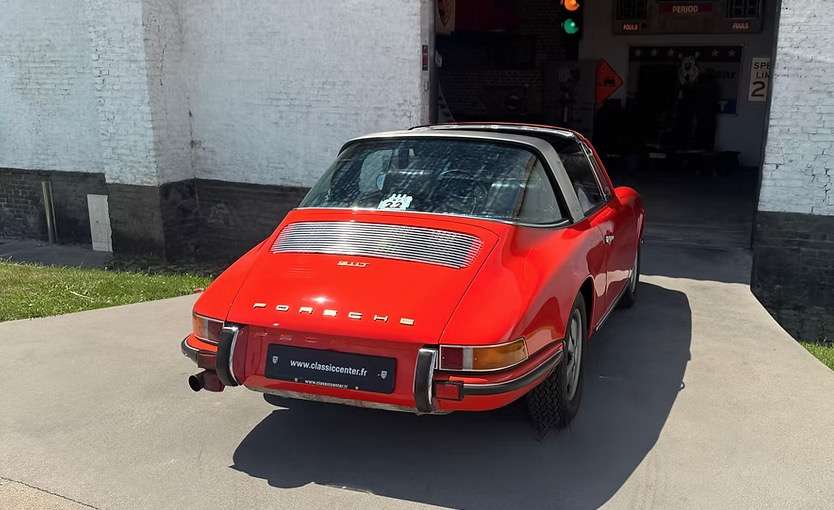 Porsche 911