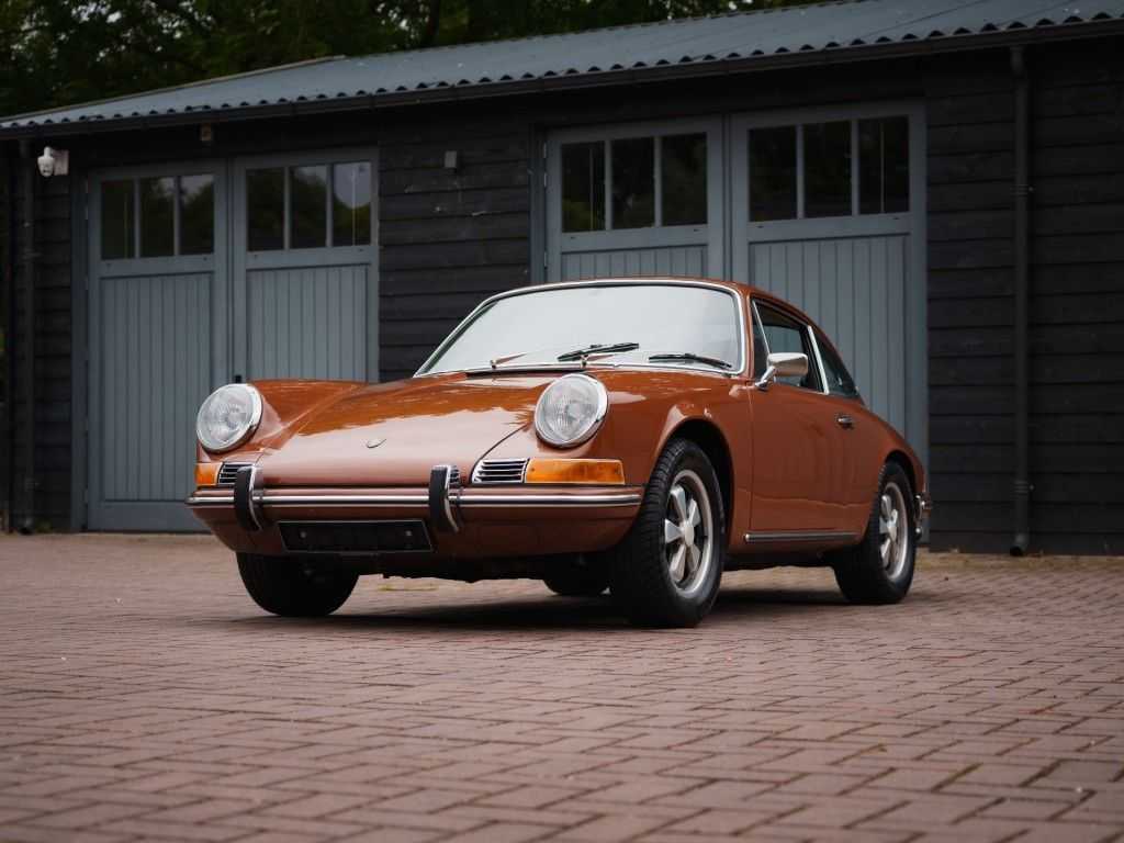 Porsche 911