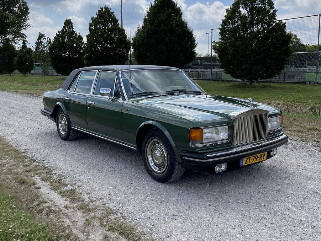 Rolls-Royce Silver Spirit