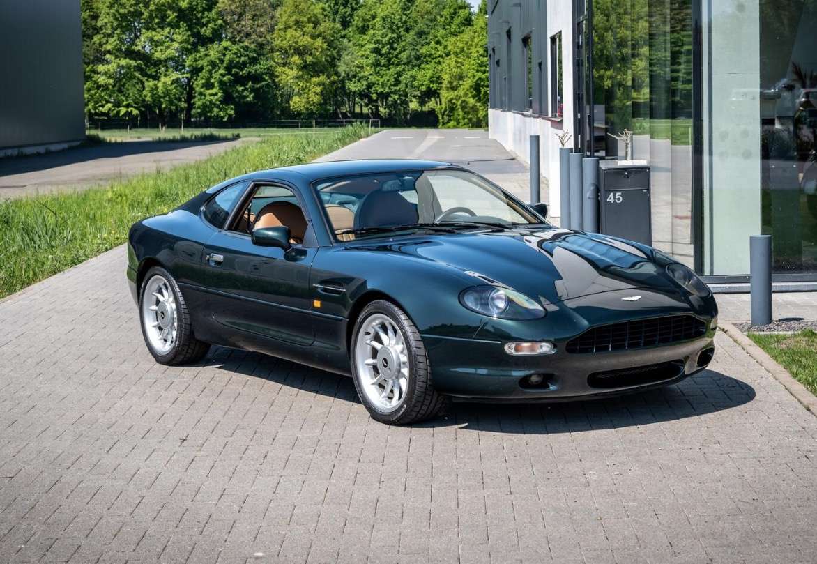 Aston Martin DB
