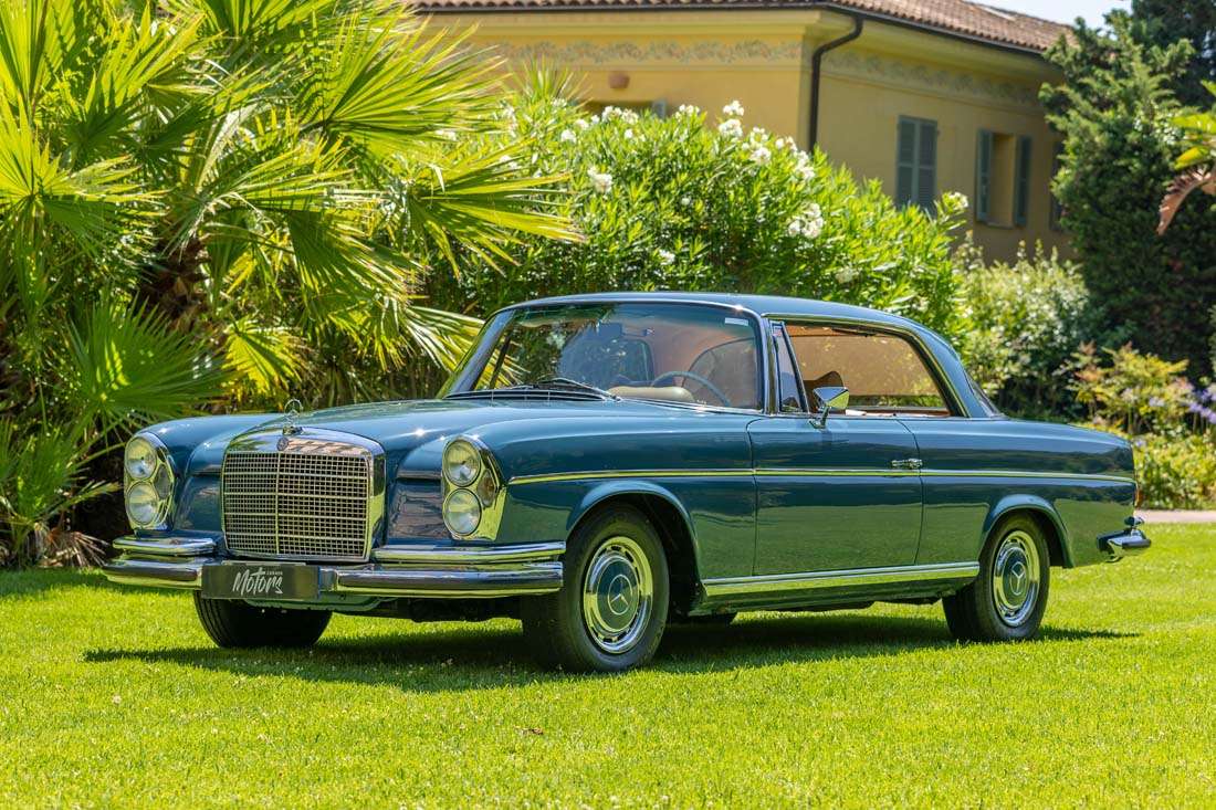 Mercedes-Benz SE