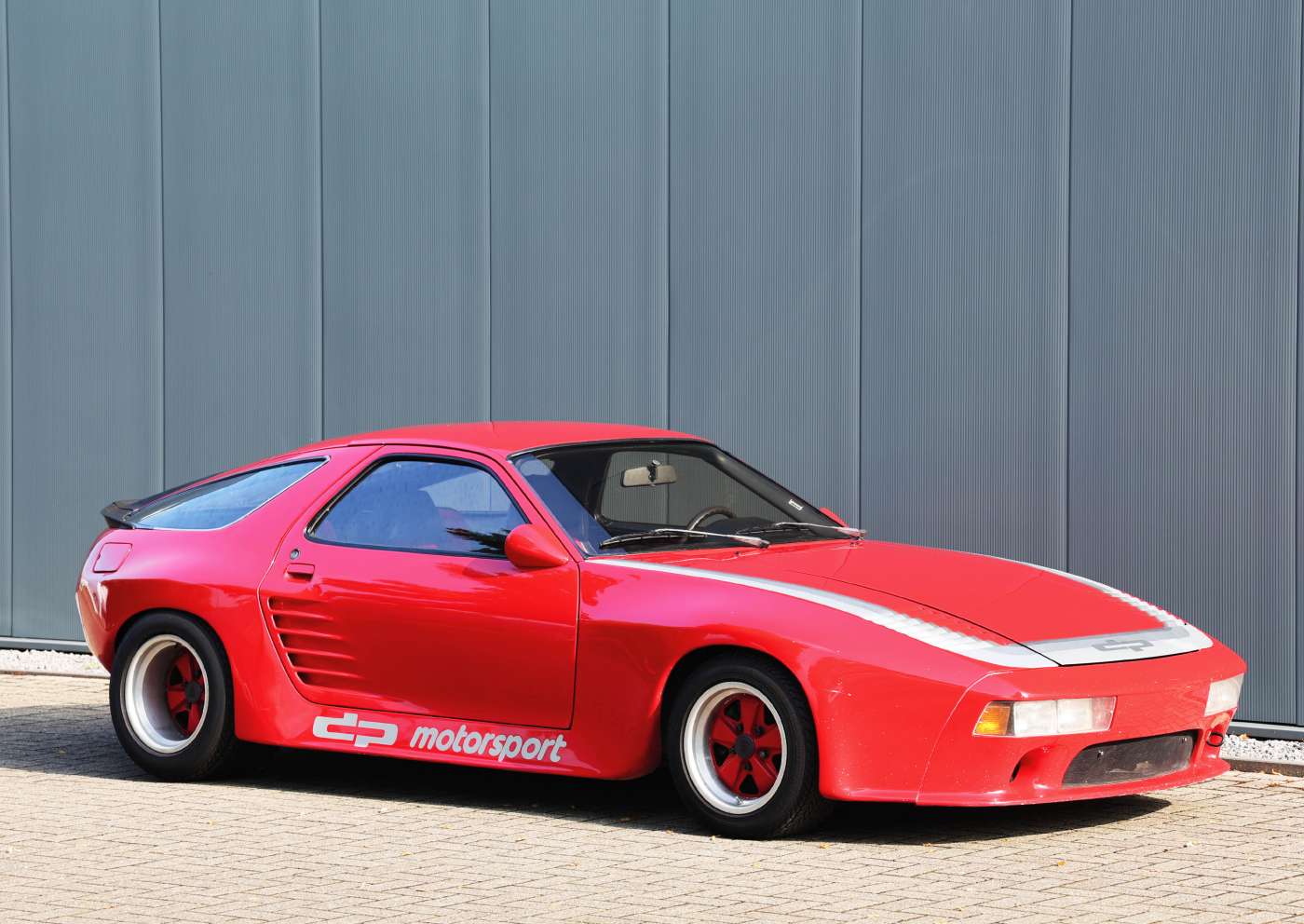 Porsche 928