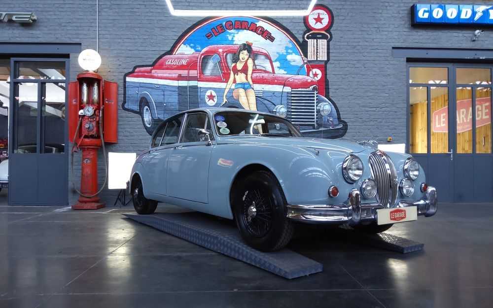 Jaguar MK 2