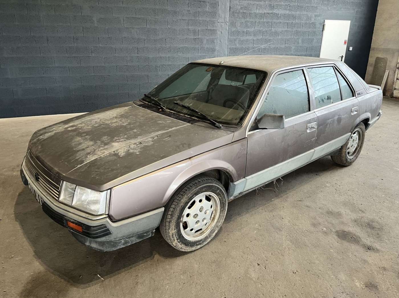 Renault 25