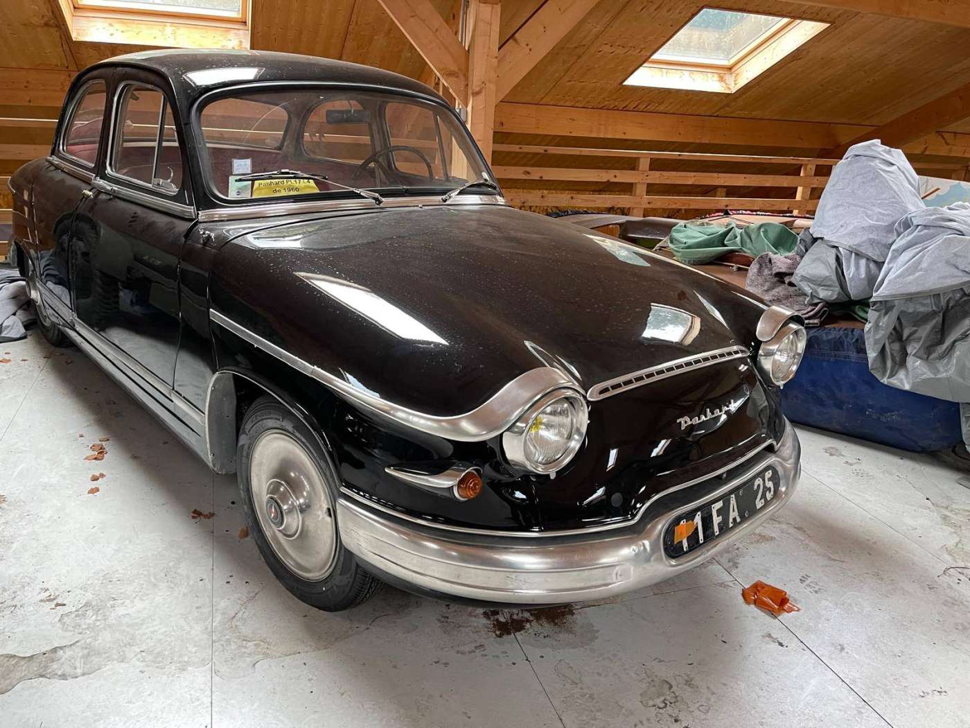 Panhard PL 17