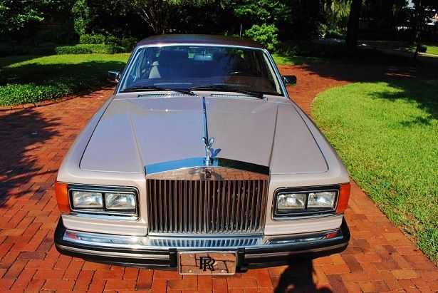 Rolls-Royce Silver Spur