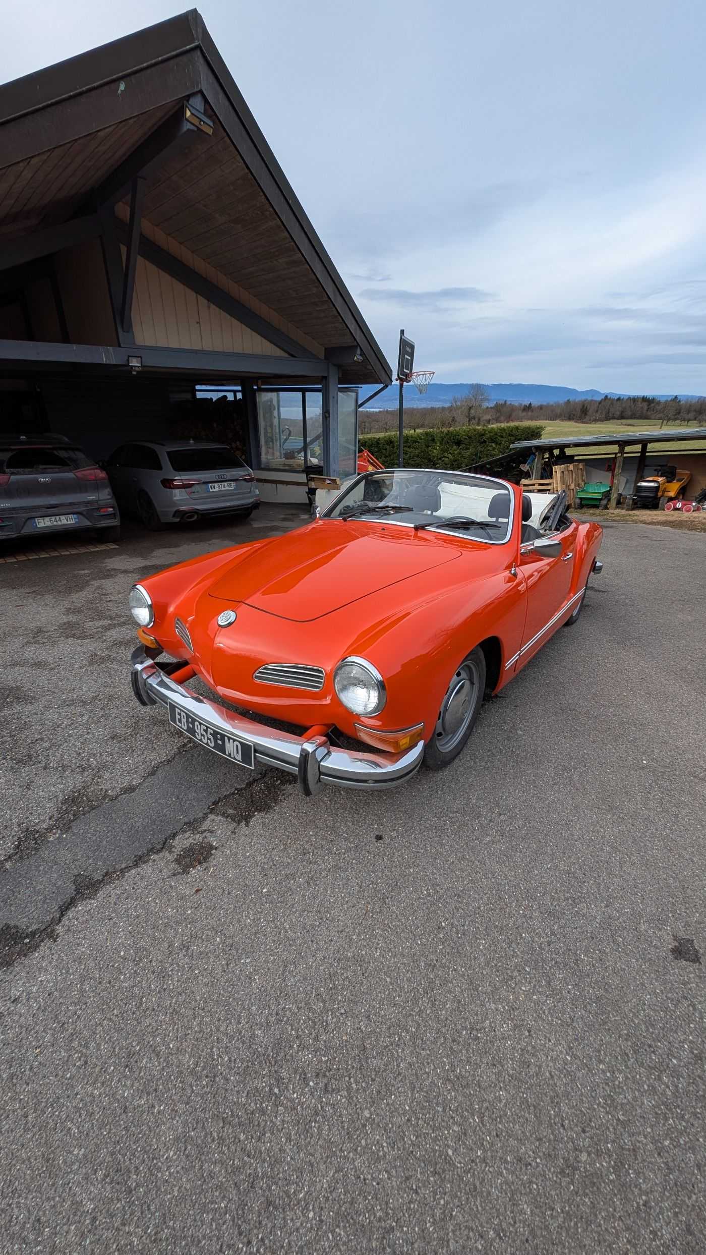 Volkswagen Karmann Ghia